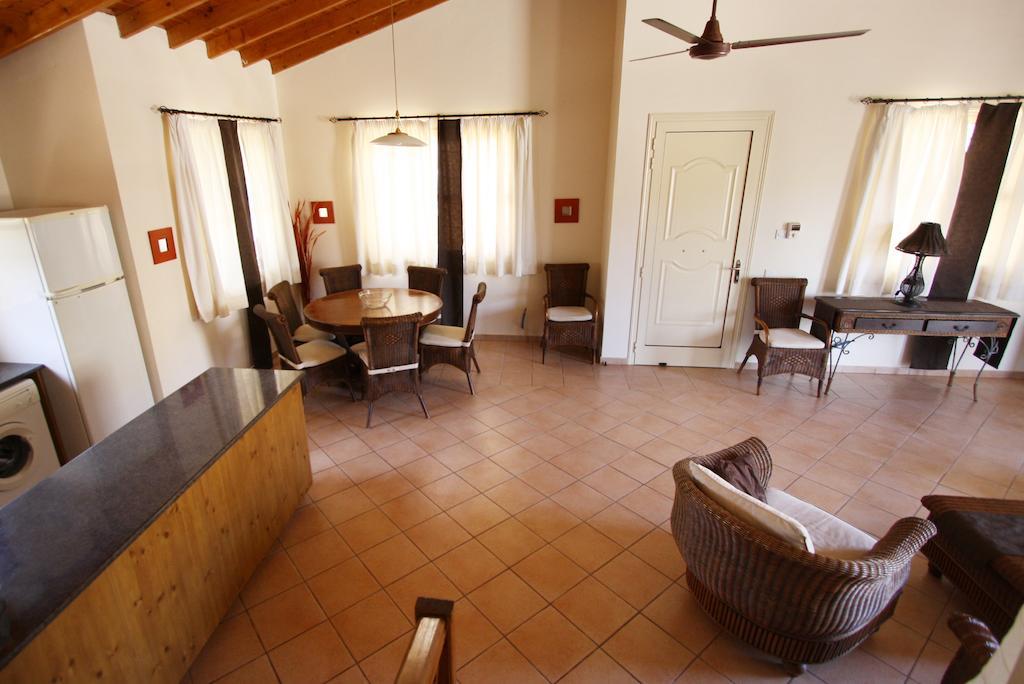 Amoroza Villa Pissouri Rum bild