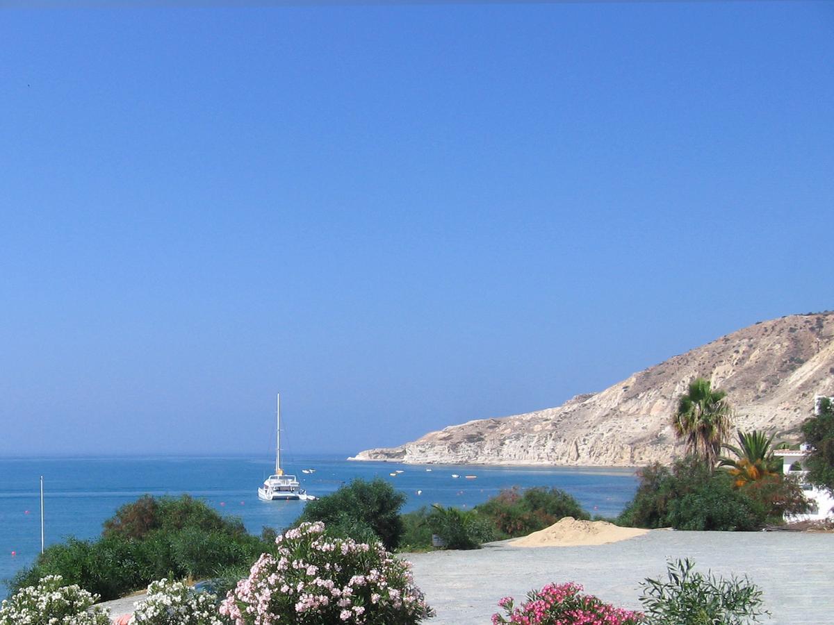 Amoroza Villa Pissouri Exteriör bild